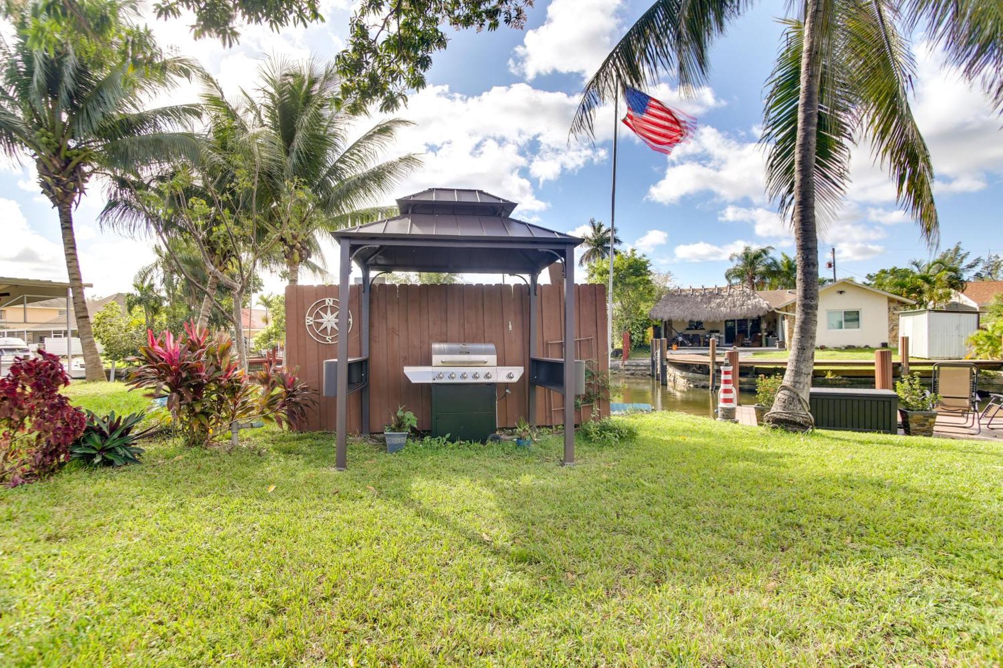 Canal Side Retreat With Dock, By Hollywood Boardwalk Fort Lauderdale Kültér fotó