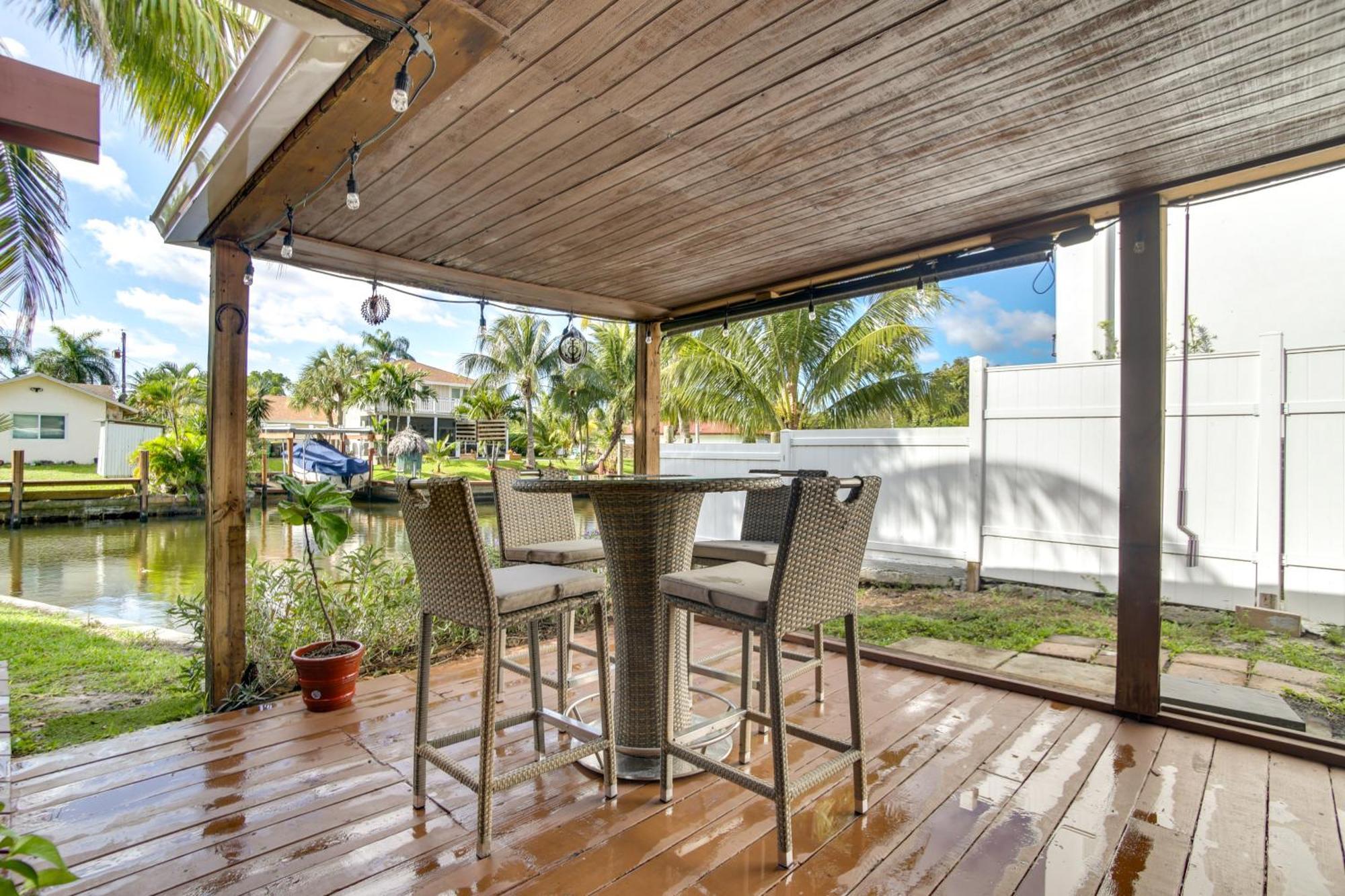 Canal Side Retreat With Dock, By Hollywood Boardwalk Fort Lauderdale Kültér fotó